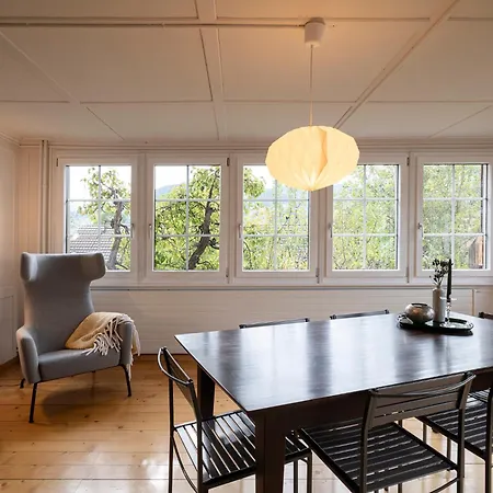 Gemuetliche Grosszuegige Altes Schulhaus Apartament *