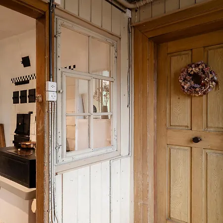 Gemuetliche Grosszuegige Altes Schulhaus Apartament Ebnat-Kappel