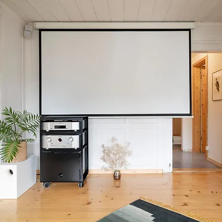 Gemuetliche Grosszuegige Altes Schulhaus Apartament