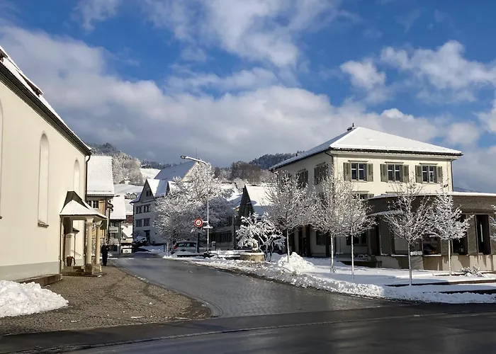 Apartment Gemütliche Grosszügige Altes Schulhaus *
