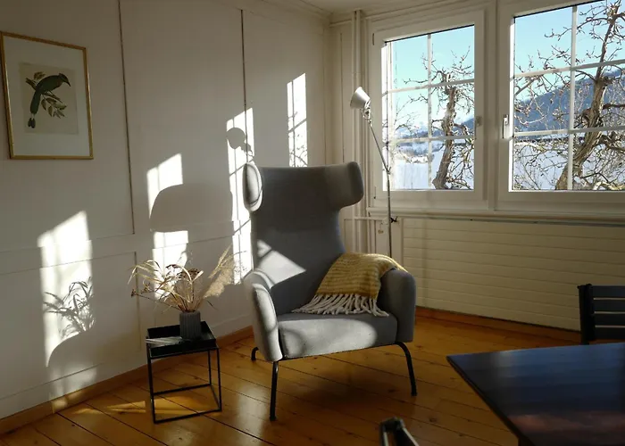 Gemütliche Grosszügige Altes Schulhaus Apartment