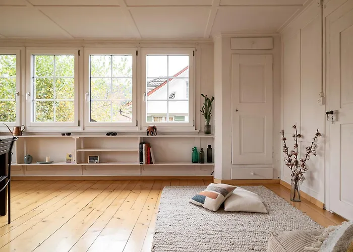 Gemütliche Grosszügige Altes Schulhaus