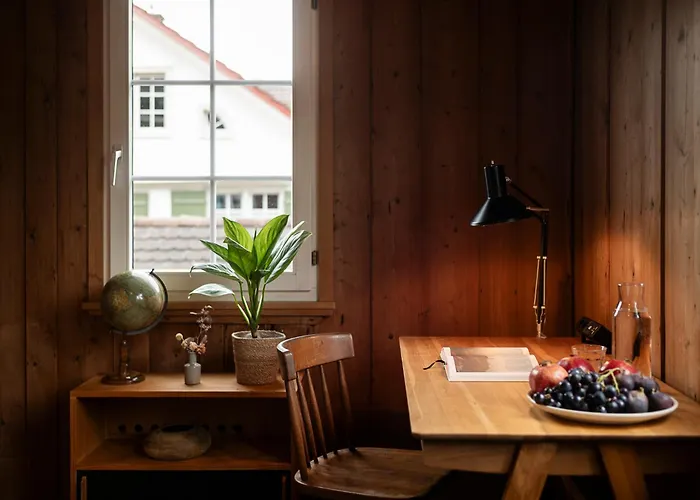 Apartment Gemütliche Grosszügige Altes Schulhaus