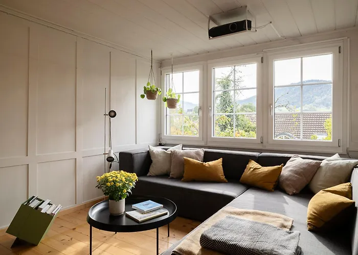 Gemuetliche Grosszuegige Altes Schulhaus Ebnat-Kappel