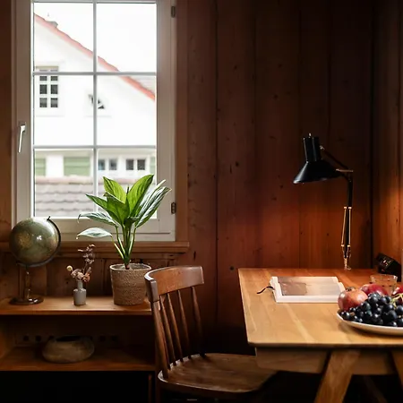 Apartamento Gemütliche Grosszügige Altes Schulhaus