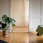 Apartment Gemütliche Grosszügige Altes Schulhaus